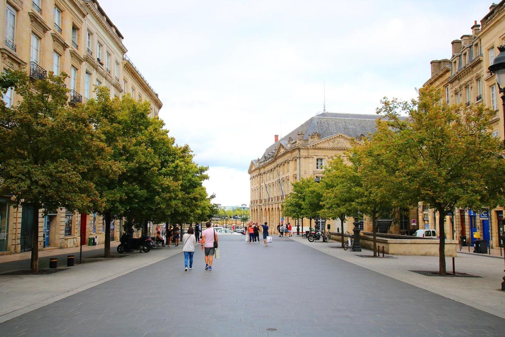 Guestready - Sunny Attic Apt Near Grand Theatre Bordeaux Exterior photo